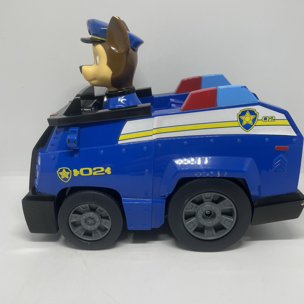 Paw Patrol Chase Vehicle with Chase Figure High Speed